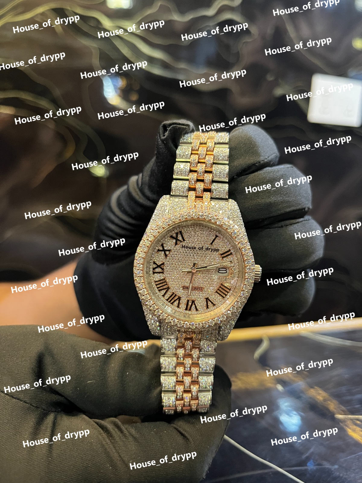 ตามที่แสดงเป็นภาพ