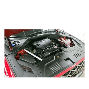 Genesis GV70 2.5T Gasolina AWD con Caja de Cambios Automática, Asientos de Cuero, Cámara Trasera - Junio 2024, 10,593 km, Volante a la Izquierda - Product Image 6