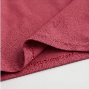 Conjunto de 2 Piezas para Mujer, Camiseta de Manga Corta y Pantalones Cortos Rojos con Estampado de Pulpo, Cuello Redondo, Ropa Casual de Primavera/Verano, Tejido de Algodón - Product Image 6