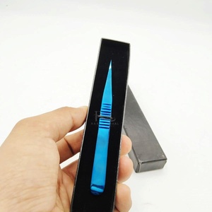 Pince à épiler pour cils bleue avec revêtement plasma, pointe droite, nouvelle prise en main / Pince à épiler individuelle, emballage en boîte noire - Product Image 3