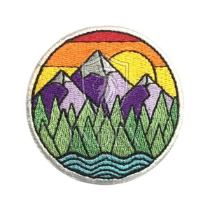 High Quality Circular Embroidered <b>Patch</b> with Mountain Landscape Design Breathable <b>Sew</b>-<b>On</b> Fabric Applique for Hats Clothing Gifts - Product Image 4