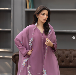 <b>Purple</b> Silk Elegant Sun Protection Reversible Floor-Length Regular Fit Embroidered Traditional Women's Casual Wear India - Product Image 1