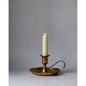 Support de bougie en métal doré de luxe, style nordique, en laiton massif, porte-bougie conique portable décoratif pour hôtel, vente en gros - Product Image 1