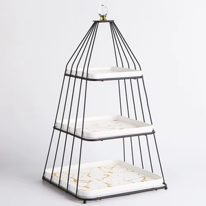 Atractivo Soporte de Pastel de Tres Niveles de Metal y Mármol para Regalos y Servir Invitados en Ocasiones Festivas, Procedente de la India - Product Image 4