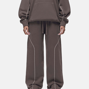 Pantalons de survêtement pour femmes de haute qualité, respirants, en coton et polyester, coupe ample, streetwear avec broderie de logo personnalisée - Product Image 1
