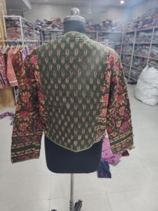 Manteau long pour femme à imprimé floral, col en V, devant ouvert, style bohème, vêtement d'extérieur décontracté, manches longues, tissu polyester, CADEAU POUR ELLE - Product Image 6