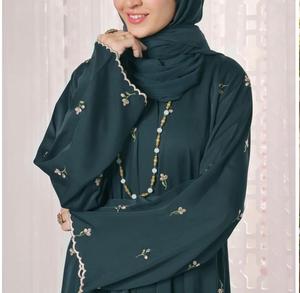 Abaya décontractée et respirante en polyester pour femme, coupe ample, longueur ras du sol, style évasé, pour soirées et occasions spéciales, Moyen-Orient - Product Image 1