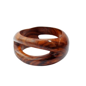 Bracelets en bois naturel faits à la main pour femmes, bracelets en bois poli lisse, bijoux parfaits pour les mariages, les festivals et les soirées - Product Image 2