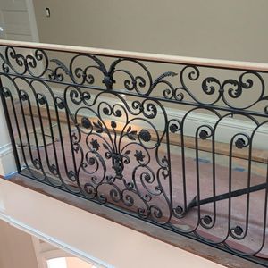 Barandillas de Balcón de Hierro Forjado de Lujo con Diseños Personalizados – Paneles Decorativos de Hierro para Exteriores para Exteriores de Casas Modernas - Product Image 4