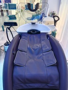 Dispositivo AuraCare para lavar el cabello y masajear el cuerpo - Product Image 4