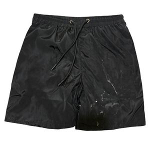Pantalones Cortos Deportivos Negros para Hombre, Cintura Media, Secado Rápido, Tela Satinada, Estilo Casual - Product Image 1