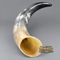 Corne à boire gravée de 14 pouces, tasse en corne naturelle faite à la main avec un design gravé complexe pour les boissons vikings, nordiques et médiévales