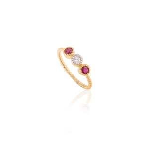 Bague Statement Trinity en Or Jaune 18 carats avec Rubis et Diamants VVS1 Certifiés IGI - Product Image 4