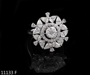 Bague de fiançailles classique en or massif 14 carats avec diamant de laboratoire, or rose, taille brillant, certifiée IGI, pour femme, de la marque Luxury D VINS JEWELS - Product Image 3