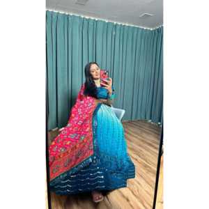 ชุดราตรีออกแบบเลื่อมและด้ายทำงาน lehenga choli สำหรับงานปาร์ตี้ - Product Image 3