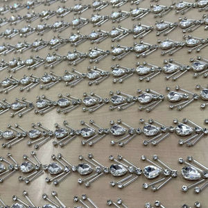 Tela de Encaje con Cuentas Hecha a Mano de Lujo, 100% Poliéster para Vestidos, Precio Directo de Fábrica - Product Image 1