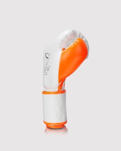 ถุงมือชกมวยคุณภาพสูงขายดี รุ่น Fly Super Lace สีสันปรับแต่งได้ สำหรับการฝึกซ้อมระดับมืออาชีพ ทำจากหนังวัวแท้ ระบายอากาศได้ดี - Product Image 3