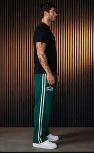 Conjunto Deportivo 2 en 1 para Hombre ONETEN, Color Verde con Bloques de Color y Rayas, Logotipo Bordado, Manga Corta - Product Image 5