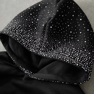 Sudadera con capucha de forro polar con cremallera, personalizada, sólida, de invierno, con pedrería de cristal brillante, estilo urbano casual, 100% algodón, con hombros caídos - Product Image 6