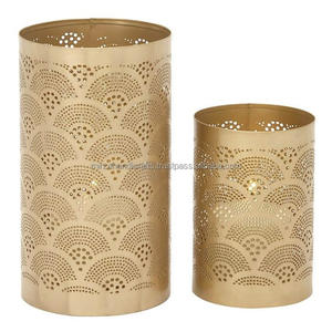 Lot de 3 bougeoirs votifs cylindriques en métal noir contemporain pour la Saint-Valentin - Product Image 4