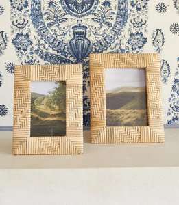 Cadre en rotin fait main et durable de fabrication indienne pour la décoration du salon, du bureau ou de la chambre, disponible à la vente - Product Image 6