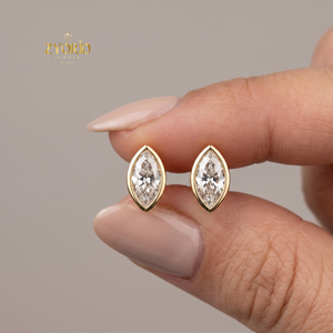ต่างหูเพชรทรงคุชชั่นแบบคลาสสิกจาก Zyorio Jewels เพชรเพาะเลี้ยงในห้องปฏิบัติการ ทองคำขาว 14k รับรองโดย IGI ของขวัญสุดอินเทรนด์สำหรับผู้หญิง - Product Image 2
