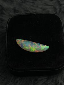 Opale d'Éthiopie naturelle cabochon, forme lune, opale de feu, multicolore, éclatante, pierre précieuse en vrac pour bijoux et guérison - Product Image 3