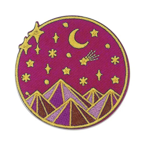 Écussons brodés sur mesure en tissu sergé écologique de haute qualité, badges tissés en forme de cœur brodés à la machine pour chapeaux - Product Image 3