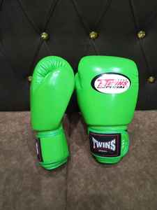 Professional Twins Green Boxing <b>Gloves</b> Shin Guard Set Real Cowhide Leather Lightweight Training Gear for Martial Arts - Product Image 4