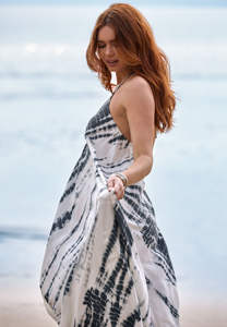 ชุดเดรสยาวทรงวีคอ เอวธรรมชาติ สไตล์โบฮีเมียน หวานละมุน เป็นมิตรกับสิ่งแวดล้อม ระบายอากาศได้ดี ซักได้ ผลิตจากผ้าเรยอน ชุดเซ็ตแบบเข้าชุด สีพื้น/ย้อมแบบไทได - Product Image 2