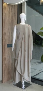Conjunto de Kurta Tradicional Bordada para Mujer, Corte Holgado, Vestido Étnico Informal, Estilo Indio-Pakistaní - Product Image 6