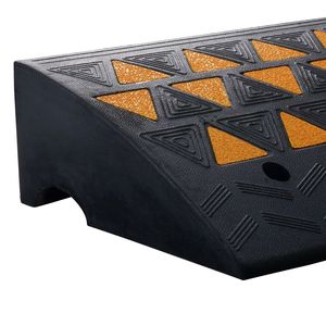 Rampa per cordoli in gomma per impieghi gravosi da 15T, larga 14,6 pollici x lunga 19,3 pollici, altezza 6 pollici per un facile accesso - Product Image 2