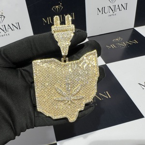 Colgante de Diamante Redondo VVS1 Chapado en Oro sobre Plata 925 para Regalo, Joyería Fina Estilo HipHop, Colgante de Moissanita VVS con Incrustaciones - Product Image 4