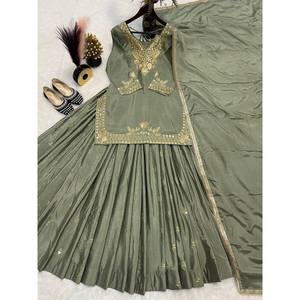 Ensemble de costume de soirée vert pour femme Maruti Creation avec broderie multi-aiguilles, taille L - Product Image 3