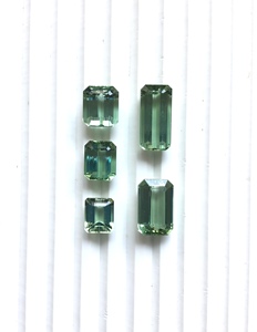 Piedra de turmalina verde natural de 62.02 quilates con corte octogonal para la elaboración de joyería fina. - Product Image 1