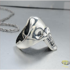 Anillo de Plata de Ley 925 con Esqueleto y Moissanita, Joyería Gótica para Hombre, Proveedores Mayoristas, Importadores y Marcas de Boutique - Product Image 2
