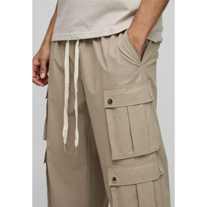 กางเกงขายาวผู้ชายแบบมีซิป OEM สำหรับปีนเขา มีกระเป๋าหลายช่อง เหมาะสำหรับเดินป่าและสวมใส่ลำลอง - Product Image 3