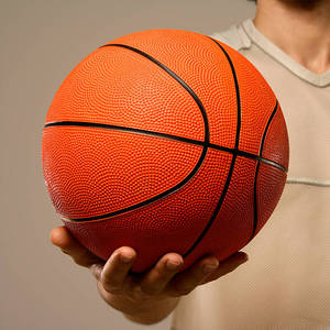 Ballon de basketball officiel taille 4 en caoutchouc butyle avec vessie en caoutchouc, promotion RX Sports, personnalisable - Product Image 1