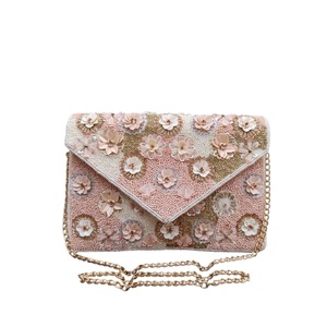 Meilleure Vente : Pochette Métallique de Luxe Faite à la Main avec Franges et Bandoulière Unique pour Femme - Prix de Gros Directement d'Inde - Product Image 1