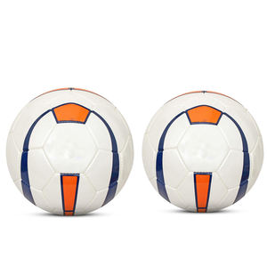 Balón de Fútbol de Alta Calidad de Pakistán para Entrenamiento y Partidos, Disponible en 20 y 32 Paneles - Product Image 2