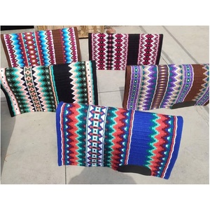 Manta Vaquera Duradera y Cómoda de Lana de Nueva Zelanda en Tamaño Personalizable para Rancho y Exhibición para Equitación - Product Image 1