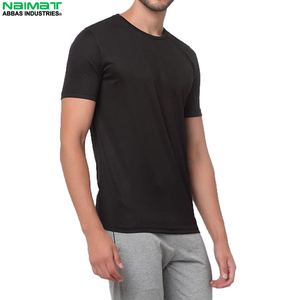 เสื้อยืดแขนสั้นสีดำสำหรับผู้ชาย ไนมาท์ ผ้าฝ้าย 100% ทรงเข้ารูป คอกลม ลำลอง ผ้าเจอร์ซีย์ถัก สีพื้น - Product Image 3