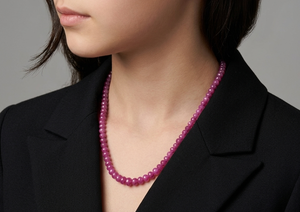 Collier de perles rondes facettées en saphir rose avec chaîne et fermoir ajustables en argent - Product Image 1