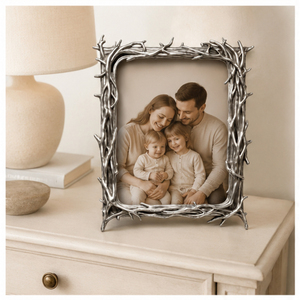 Cadre photo en métal argenté artisanal en gros, design branche d'arbre inspiré de la nature, cadre photo de table en aluminium - Product Image 4