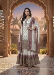 Salwar Kameez pour femmes, style ethnique indien, en georgette à double tonalité, avec rembourrage lourd, broderie lourde, travail de séquence, avec manches - Product Image 3