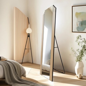 Miroir sur pied sans cadre au design minimaliste, idéal pour les intérieurs esthétiques, la salle de bain, la chambre, l'entrée et la décoration élégante de la maison - Product Image 3