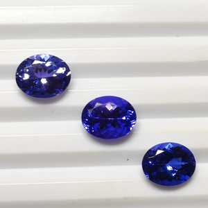 Juego de 3 piezas de tanzanita natural certificada, corte ovalado, con excelente calidad de color, zoisita natural, 8.75 ct, limpieza Loupe, GEMFORTE INC - Product Image 1
