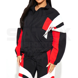 Nuevo conjunto deportivo de nailon de dos piezas, estilo oversized, con chaqueta cortavientos reflectante para hombre. - Product Image 6