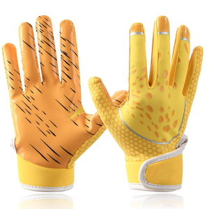 Gants de football américain personnalisés directement de l'usine, gants de receveur pour jeunes, gants de sport à sublimation avec grip, gants de receveur en promotion - Product Image 1