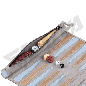 Juego de Backgammon Portátil - Juego de Viaje Enrollable de Cuero con Dados y Fichas para un Fácil Almacenamiento - Product Image 2